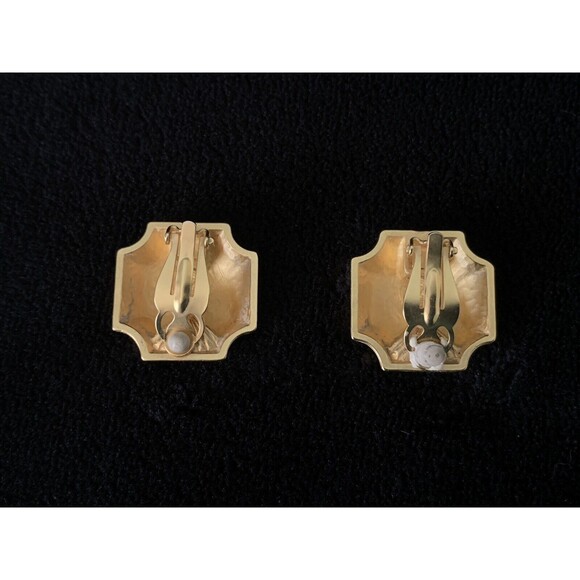 Karl Lagerfeld Signed Goldtone Clip On Square Earrings with KL Logo Vintage - Picture 4 of 7